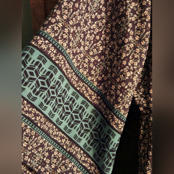 SWEET CLAIRE, 1X, Black, Floral Print,  Dress - Picture 4 of 6